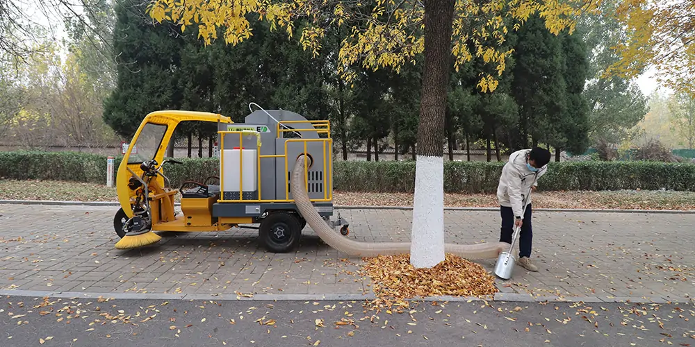 三轮树叶收集車(chē)_多(duō)功能(néng)树叶收集車(chē)_吸树叶的机器_扫树叶神器