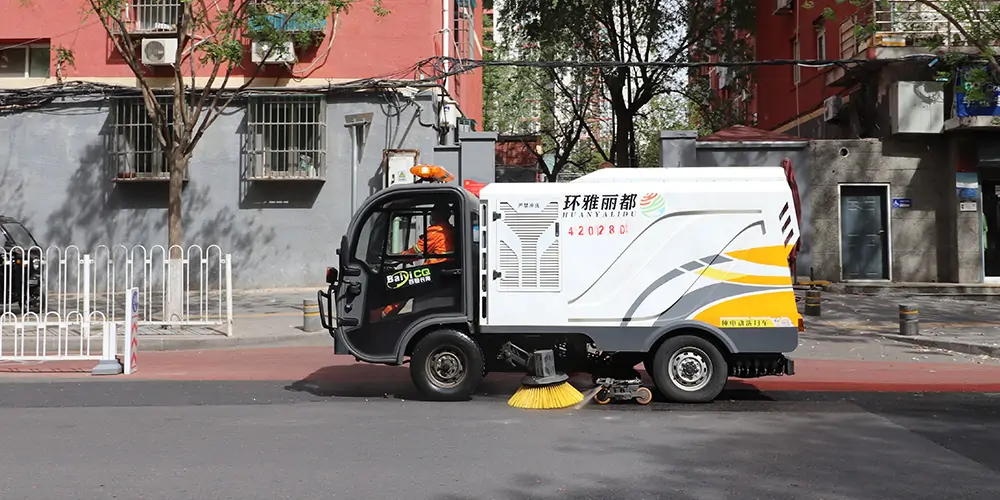 道路污染清除車(chē)_道路深度清洁車(chē)_纯電(diàn)动深度清洁車(chē)_深度清洁車(chē)