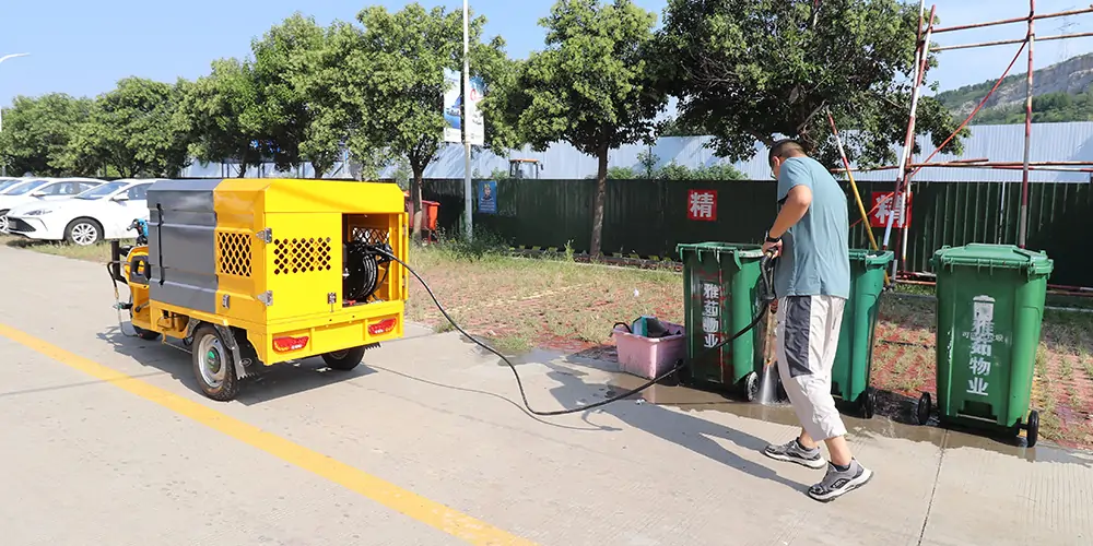 高压路面清洗車(chē) 环卫高压清洗車(chē) 道路高压清洗車(chē) 人行道高压清洗車(chē)